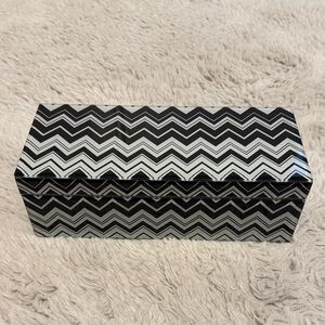 Holly Robinson Peete Glass Zig Zag Chevron Black & White Hinged Lid Storage Box